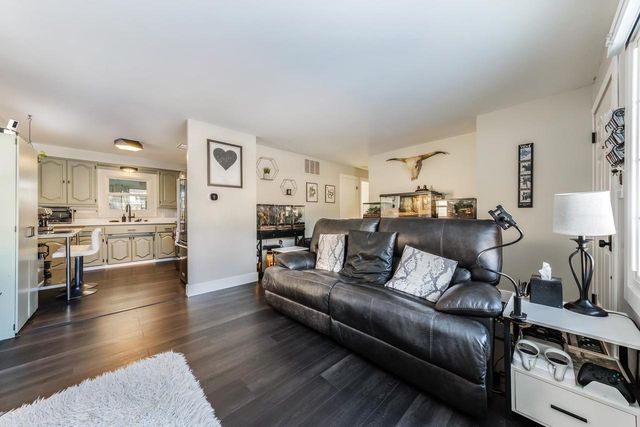 913 JEFFERSON STREET, Menasha, WI 54952