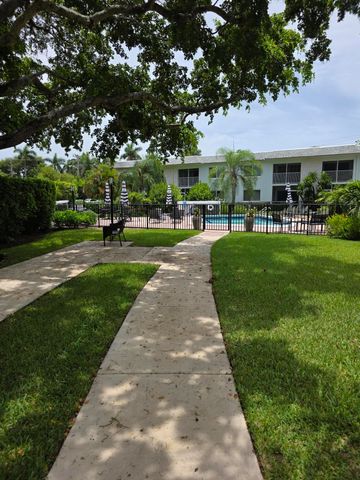 207 Tropic Isle Drive 215, Delray Beach, FL 33483