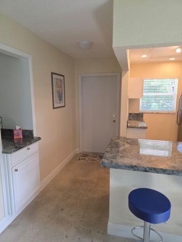 207 Tropic Isle Drive 215, Delray Beach, FL 33483