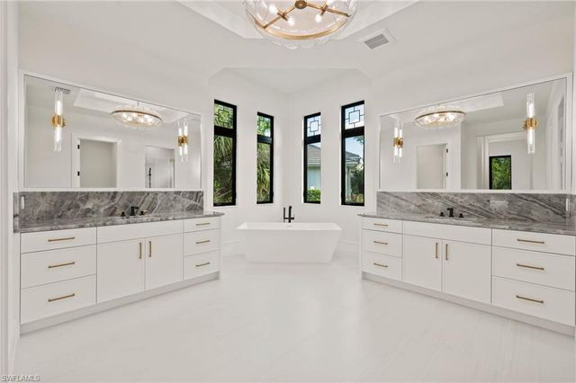3891 Brynwood DR, Naples, FL 34119