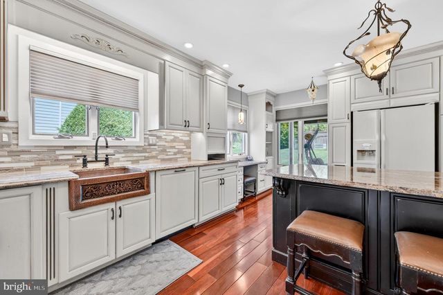 1115 WOODSTOCK LN, West Chester, PA 19382
