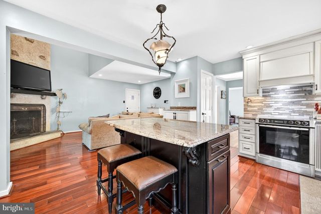 1115 WOODSTOCK LN, West Chester, PA 19382