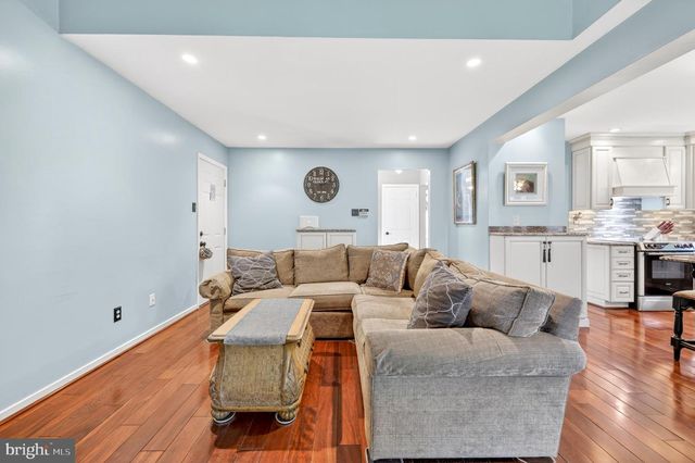1115 WOODSTOCK LN, West Chester, PA 19382