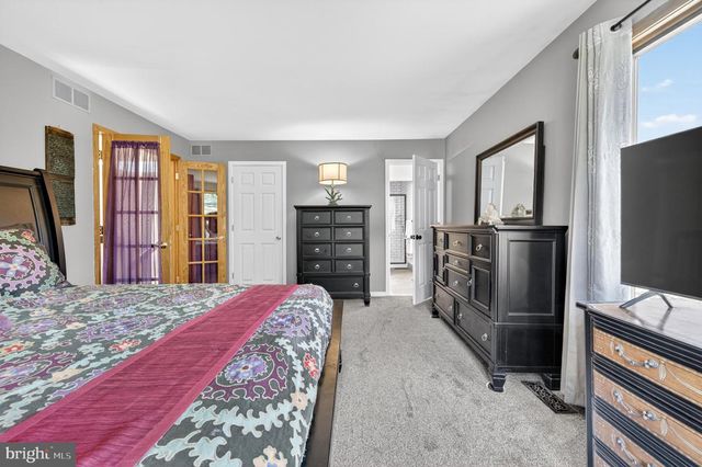 1115 WOODSTOCK LN, West Chester, PA 19382