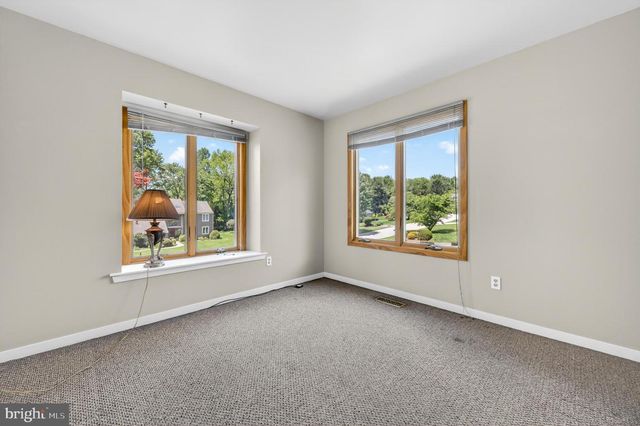 1115 WOODSTOCK LN, West Chester, PA 19382
