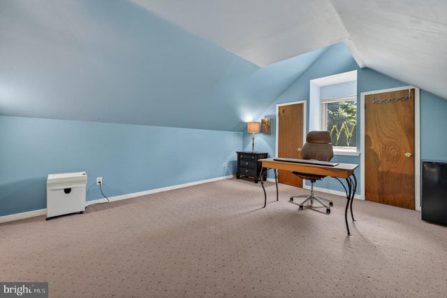 1115 WOODSTOCK LN, West Chester, PA 19382