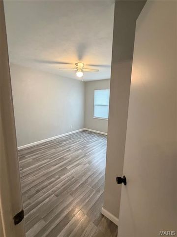 831 Hornsby, St Louis, MO 63147