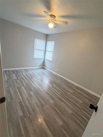 831 Hornsby, St Louis, MO 63147