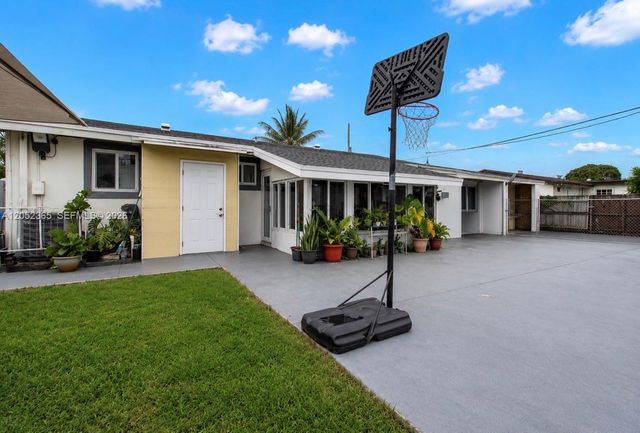 11241 SW 177th Street, Miami, FL 33157