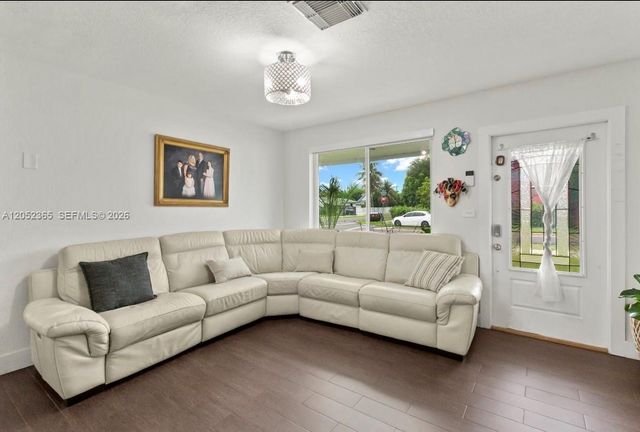 11241 SW 177th Street, Miami, FL 33157