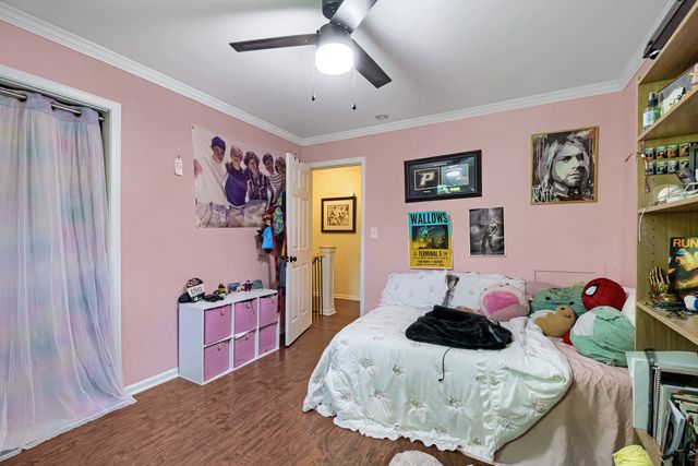 1410 W Sherwin Avenue B, Chicago, IL 60626