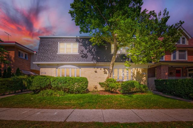 1410 W Sherwin Avenue B, Chicago, IL 60626