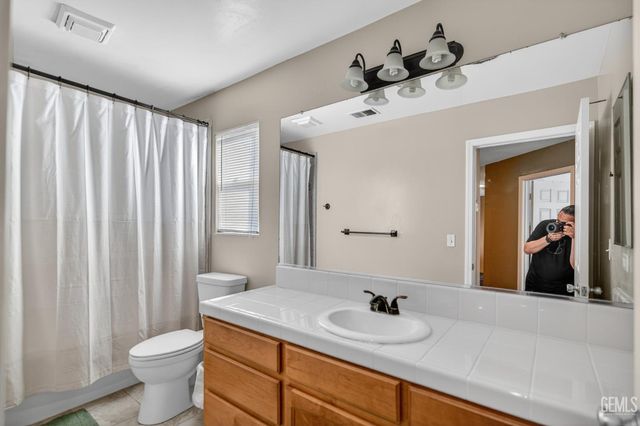 3106 Campfire Drive, Bakersfield, CA 93312