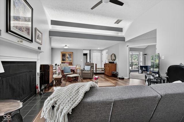 4937 Windridge Drive 8, Indianapolis, IN 46226