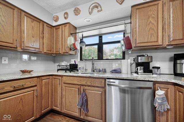 4937 Windridge Drive 8, Indianapolis, IN 46226