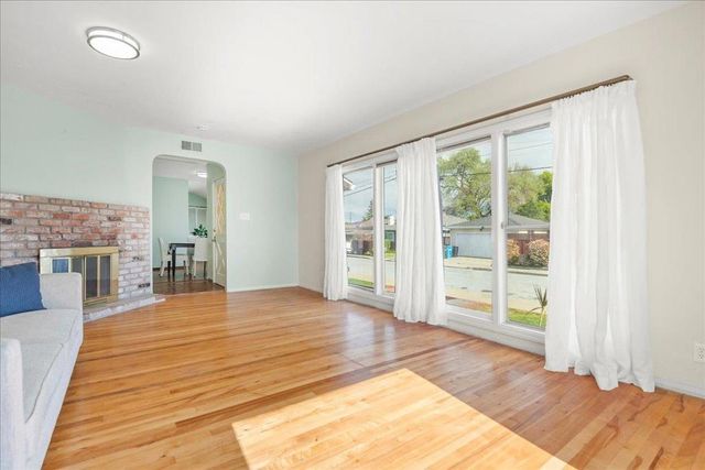 1180 Rosewood Avenue, San Carlos, CA 94070