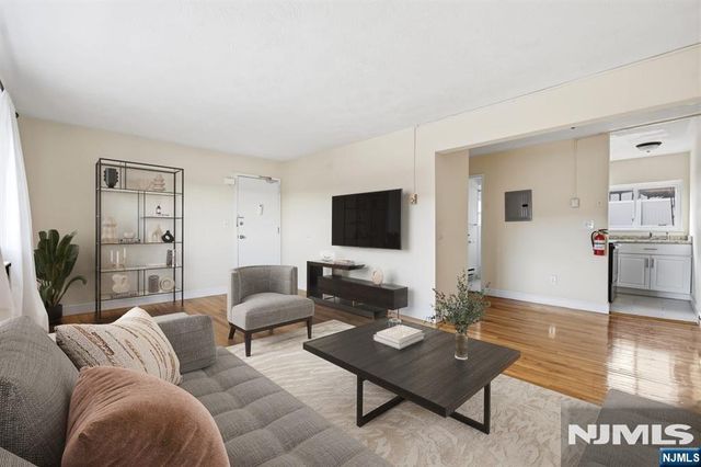207 Polifly Road 4, Hackensack, NJ 07601
