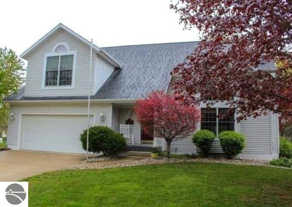 Image 2 of property listing at 512 W Grand, Mt Pleasant, MI 48858