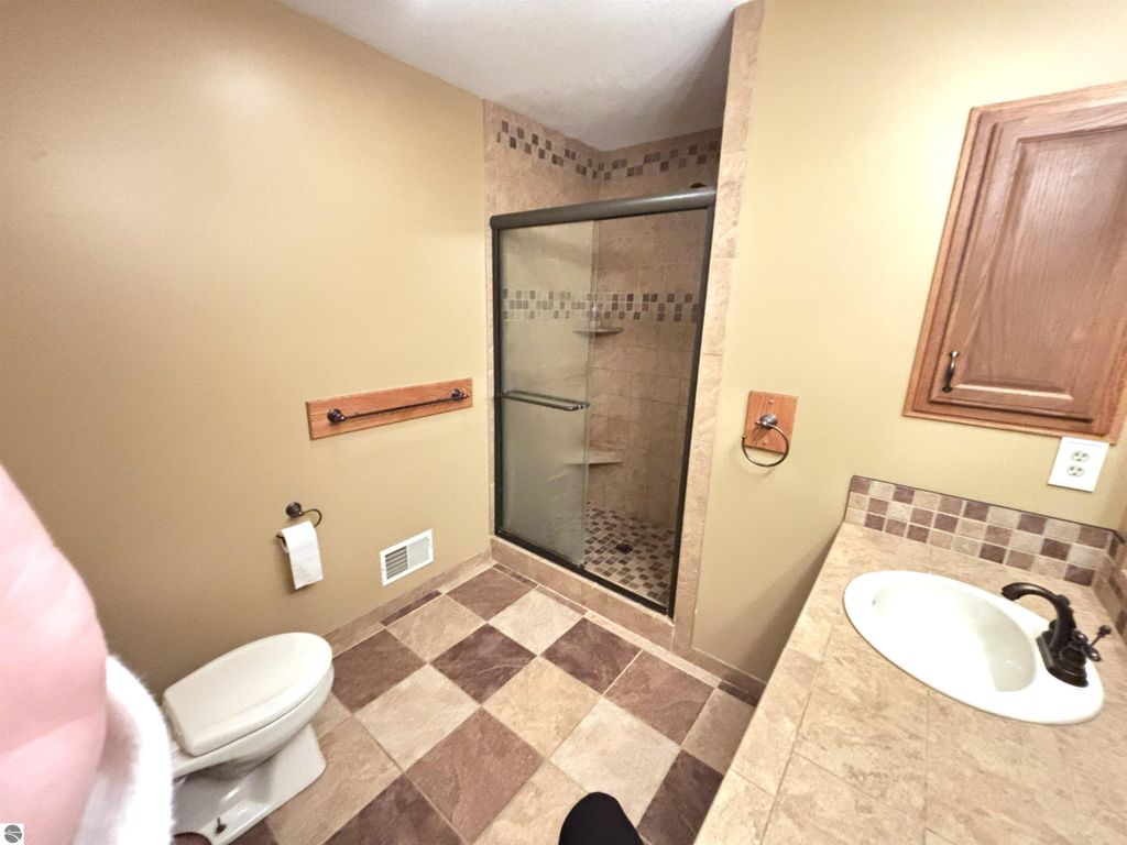 Image 25 of property listing at 512 W Grand, Mt Pleasant, MI 48858