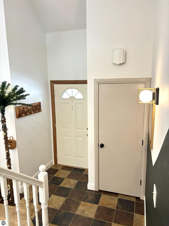 Image 6 of property listing at 512 W Grand, Mt Pleasant, MI 48858
