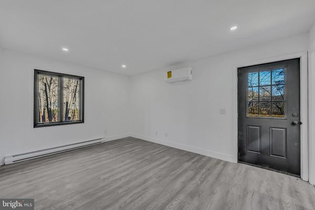 1135 SEVEN NATIONS DR, Tobyhanna, PA 18466