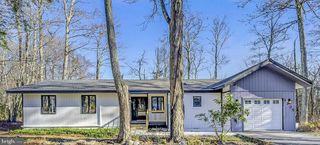 1135 SEVEN NATIONS DR, Tobyhanna, PA 18466