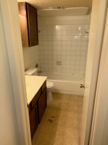 5335 BENT TREE FOREST Drive 130, Dallas, TX 75248