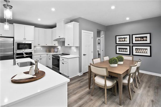 211 Leif ST, Moyock, NC 27958