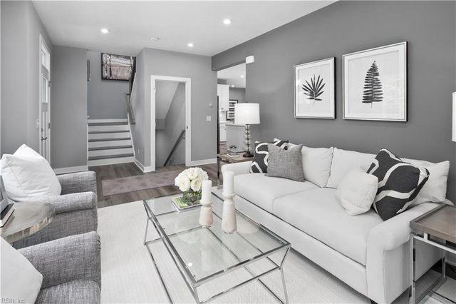 211 Leif ST, Moyock, NC 27958