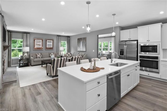 211 Leif ST, Moyock, NC 27958