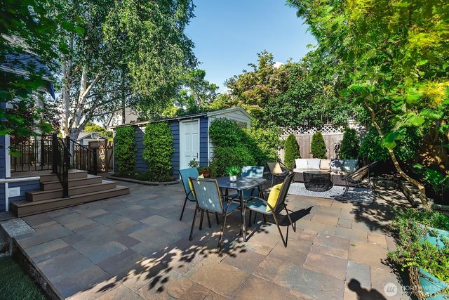 7056 26th Avenue NW, Seattle, WA 98117