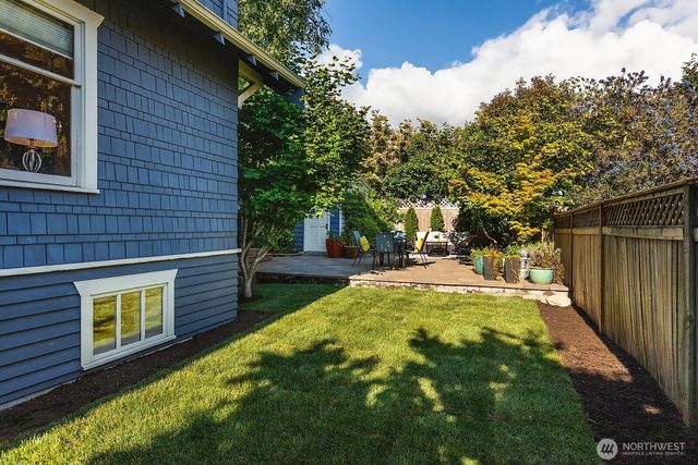 7056 26th Avenue NW, Seattle, WA 98117