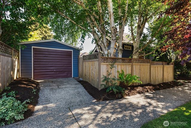 7056 26th Avenue NW, Seattle, WA 98117