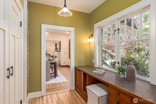 7056 26th Avenue NW, Seattle, WA 98117