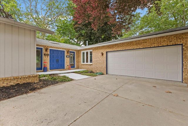 303 E Huron River Drive, Belleville, MI 48111