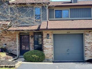 669 Hidden Valley Court, Fairborn, OH 45324