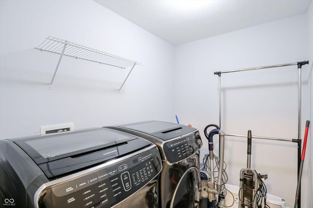 1009 Balto Drive, Shelbyville, IN 46176