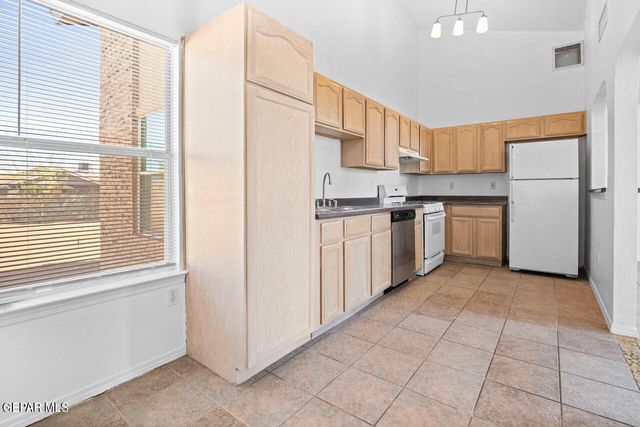 14553 Desierto Bello Avenue, Horizon City, TX 79928