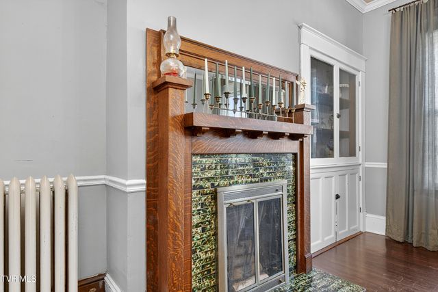 407 College Street, Marion, VA 24354