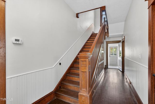 407 College Street, Marion, VA 24354