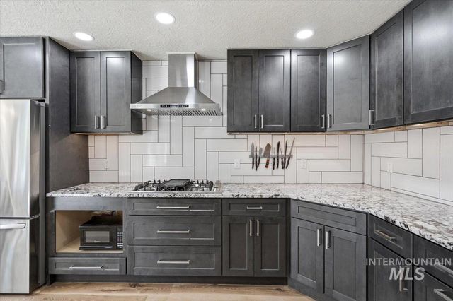 498 E W Moskee St, Meridian, ID 83646