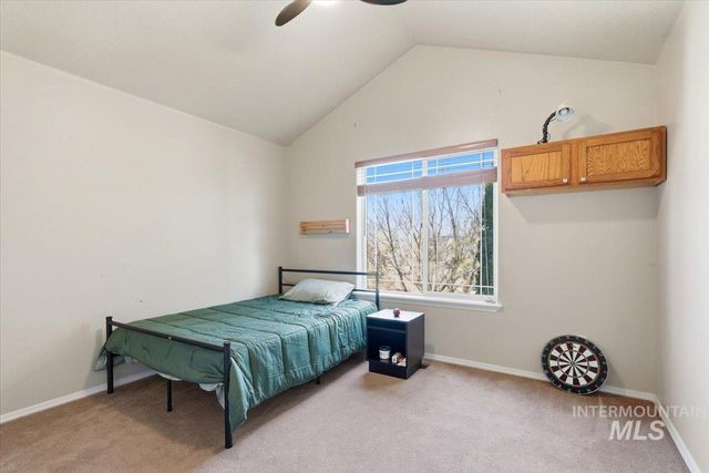 498 E W Moskee St, Meridian, ID 83646