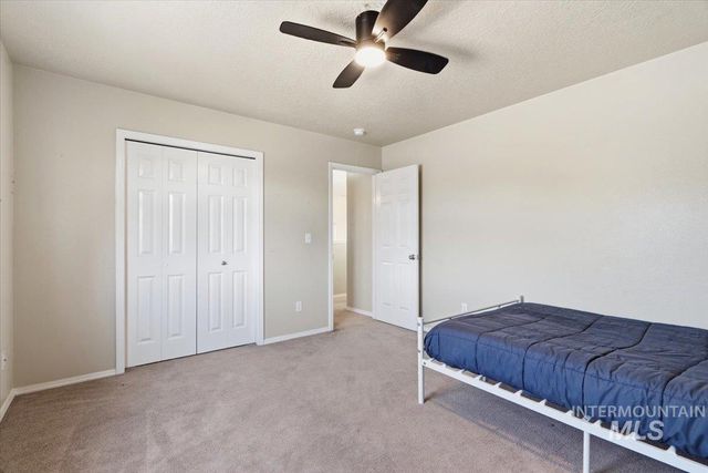 498 E W Moskee St, Meridian, ID 83646