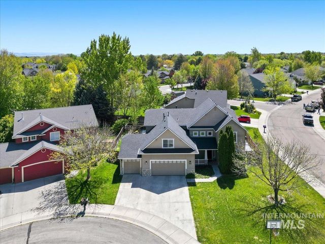 498 E W Moskee St, Meridian, ID 83646