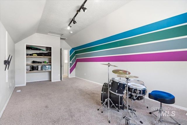 498 E W Moskee St, Meridian, ID 83646