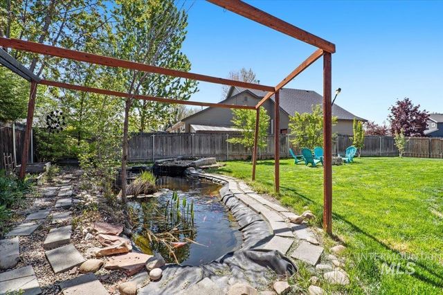 498 E W Moskee St, Meridian, ID 83646