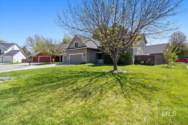 498 E W Moskee St, Meridian, ID 83646