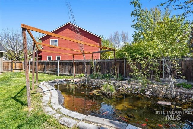 498 E W Moskee St, Meridian, ID 83646