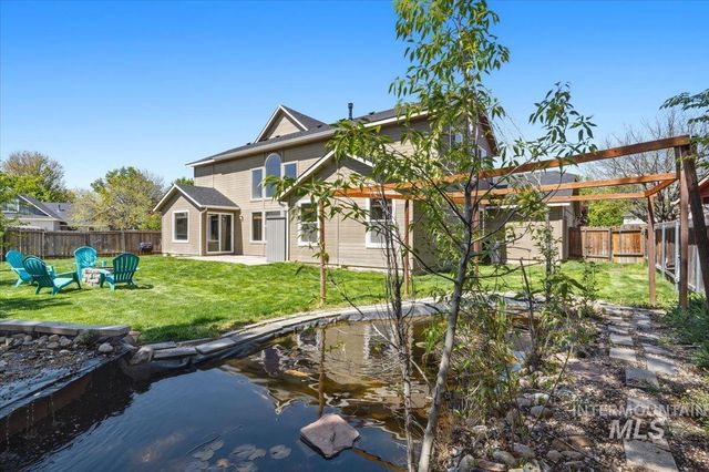 498 E W Moskee St, Meridian, ID 83646