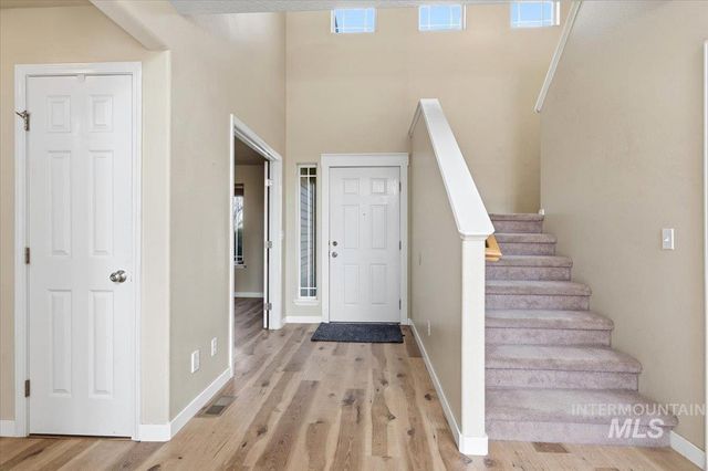 498 E W Moskee St, Meridian, ID 83646